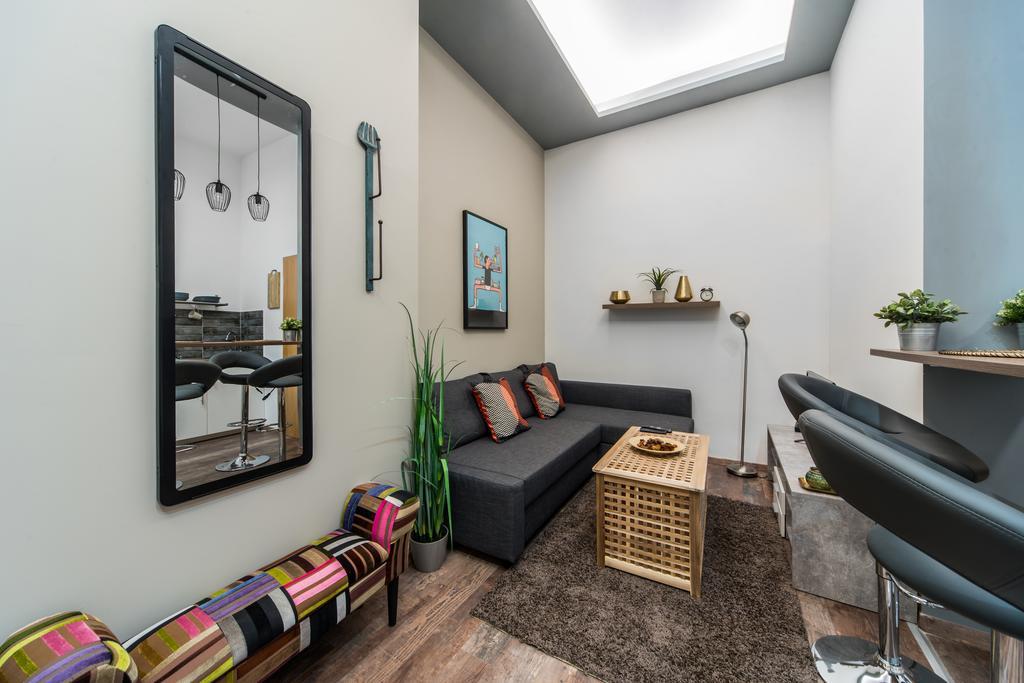 Anker Palace Apartment บูดาเปสต์ ภายนอก รูปภาพ